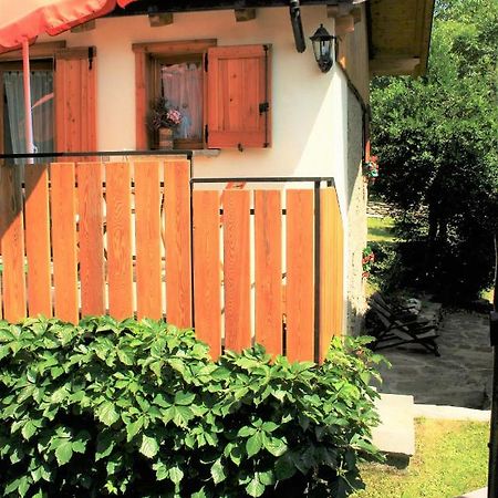 Casa Bucaneve & Ciclamino Gravedona Exterior foto